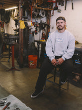 이미지를 갤러리 뷰어에 로드 , Sacrifice Crewneck